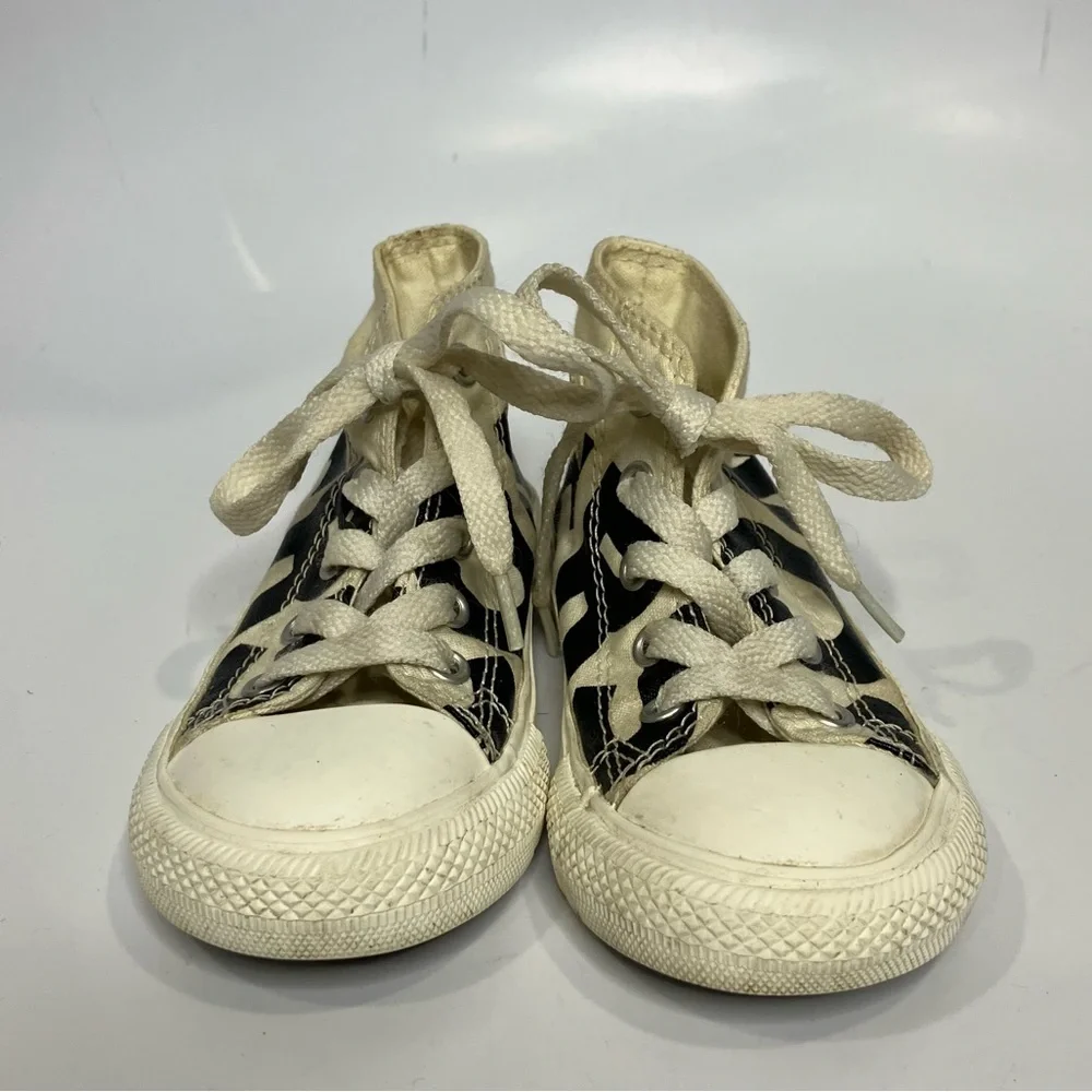 Converse all star word mark hightop‎ sneakers white black size 7 toddler casual